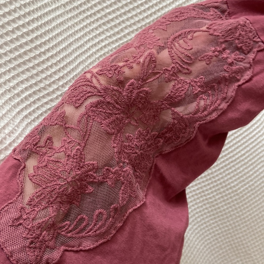 Women’s American Eagle Outfitters Pink Flare & Lace Sleeve, Open Back top. Sz S - Picture 7 of 12